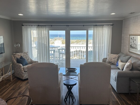 Newly updated Living Room overlooking the ocean!