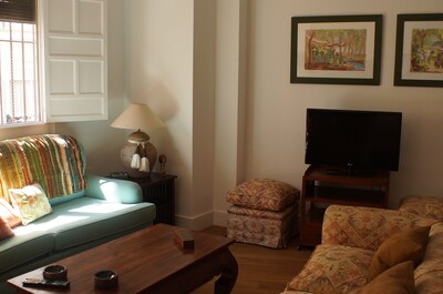 GREAT APARTMENT IN CASCO ANTIGUO