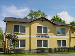 Esterni