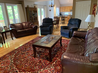 Lakehouse 4 bedrooms - 40 min from Ottawa