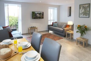 Open-Plan Living and Dining Area