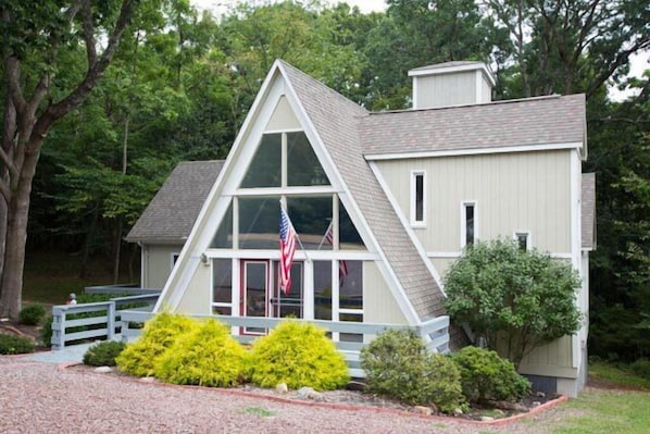 Our retro a-frame is ready for you! This house is boss!