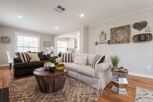 Spacious Living Area with sleeper sofa