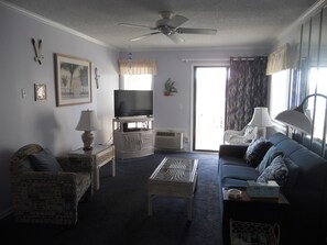 Living Rm.