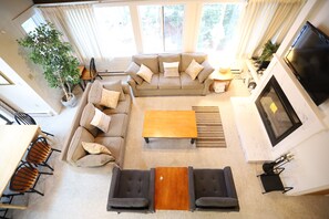 Waterville Valley Condo Family Room