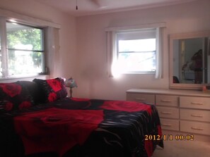 master bed room