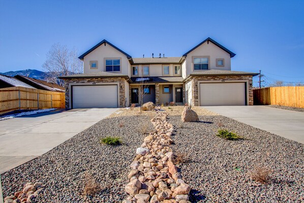 Beautiful brand new custom upscale single family attached home 
