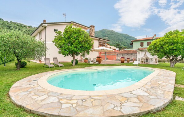pool
