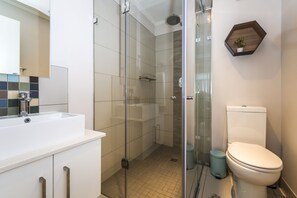 Regadera en el baño
