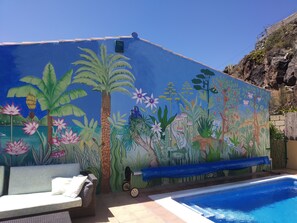 handpainted mural, see how many animals the kids can find!