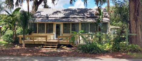 "Grace" Cottage Retreat front view
