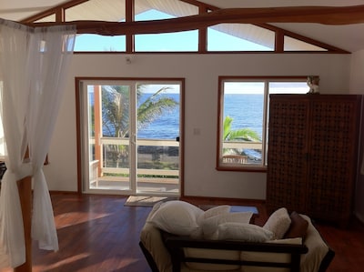 Gorgeous, Absolute Oceanfront Home with Private Pool & Hot Tub