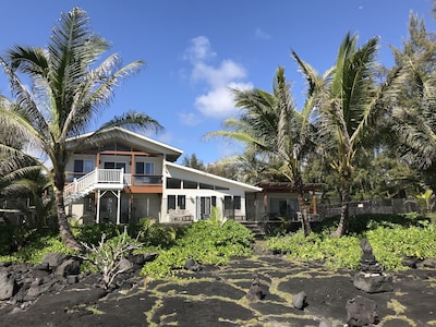 Gorgeous, Absolute Oceanfront Home with Private Pool & Hot Tub