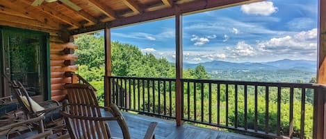 Beautiful Mountain Views from the Main Level Deck