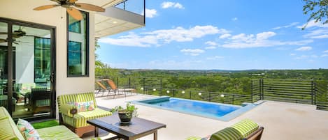 Pool Deck - Enjoy bright sunny days at this fabulous estate. You'll feel like you're at a private retreat, while only being 8 miles away from downtown Austin.