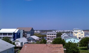 Canal view from the Master Bedroom balcony. Watch boats from bed.