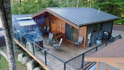 The Great Escape & Bunkhouse - Secluded with Hot Tub
