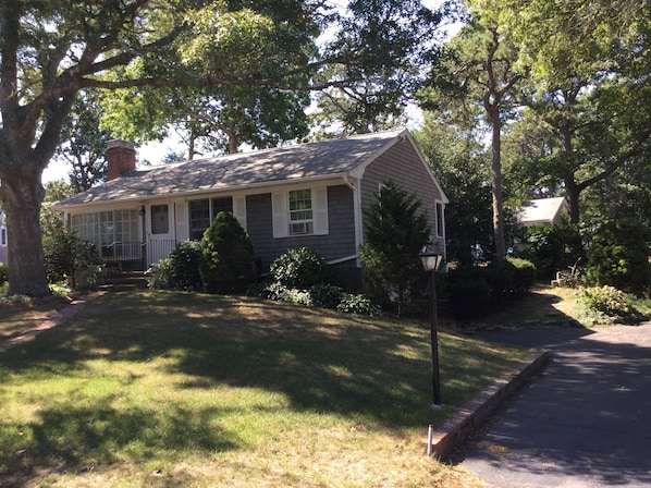 Beach House @ 237 Foster Rd. - Street View.