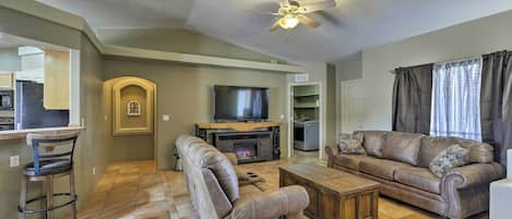 Lake Havasu City Vacation Rental | 3BR | 2BA | 1,500 Sq Ft | Step-Free Access