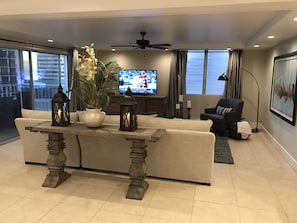 Living room with 55" Smart TV