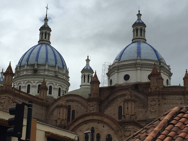 Cuenca Downtown; Basilica