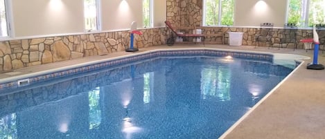 Heated indoor private swimming pool 16 x 32 feet. 3ft in shallow end, 5ft deep end.  In June 2020  - new pool heater and new pool liner! The pool bottom looks like it is moving when there are waves in the water.