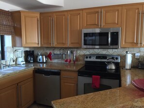 fully equipped kitchen. Coffee machin, toaster, blender, etc