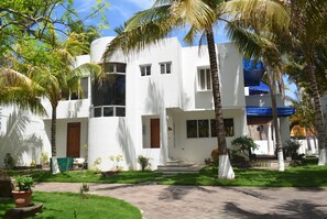 Main entrance to the house.
