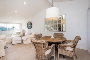 Dining area off of living room and kitchen 