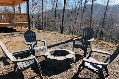 Mountain Views, Fire Pit,  Minutes From Downtown Asheville