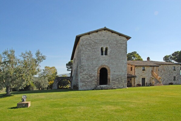 The Chapel - Sant'Antimo