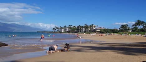 Kamaole II Beach right across the street