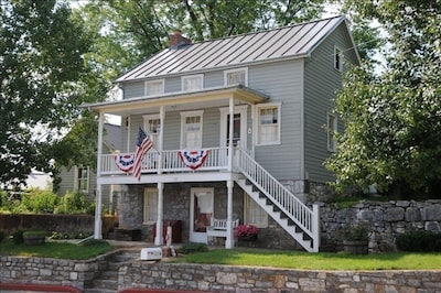  Sharpsburg Retreat--Civil War Home Near Antietam Battlefield, C&O Canal Towpath