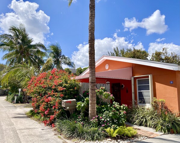 Surf Road Cottage Unit 2 (East side)