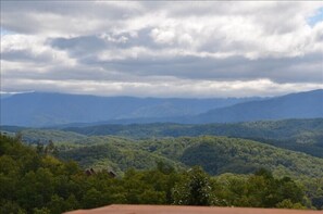 Beautiful View at Bear Den South II. 3 bedroom Cabin summer view.