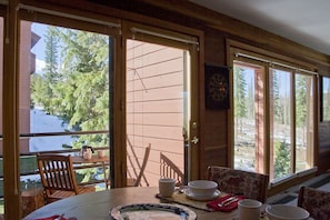 Dining Table & Private Deck. Forest & Mountain Views