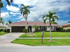 Well layout ~1,800 Sq ft space for the entire family to enjoy!