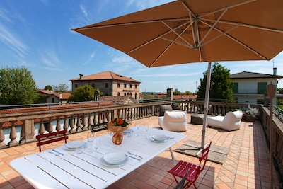 Maravilloso apartamento en una casa en el canal cerca de Padua y Venecia