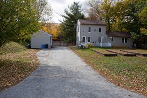 Private driveway 6-8 cars parking spaces