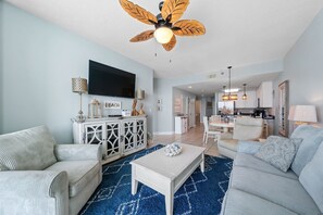 3 Lighthouse 1608 Living Room