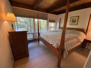 Upstairs bedroom- king