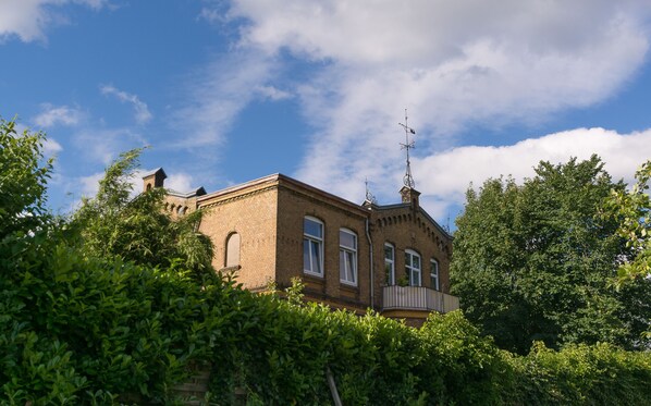 Blick auf die Südseite der Ferienwohnung