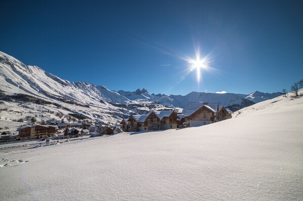 Enjoy being situated in the heart of the mountains just a short distance away from the pistes.