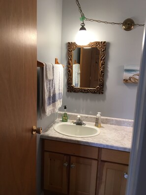 2nd bathroom 