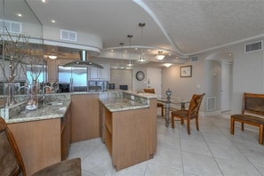 Dining Bar