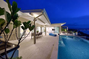 Private pool