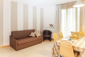 Kitchen, Living Room