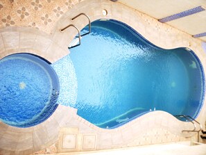 Utomhuspool