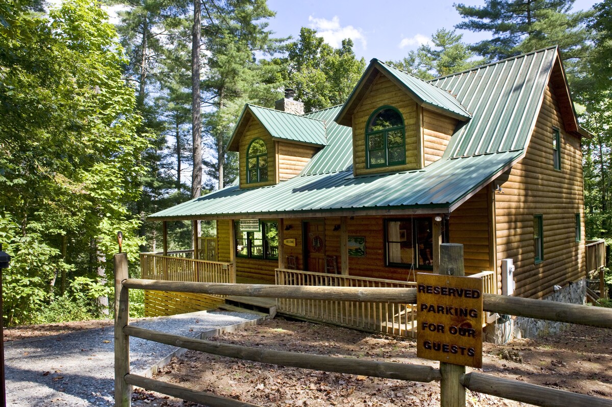 Mountain cabin on Cooper Creek
