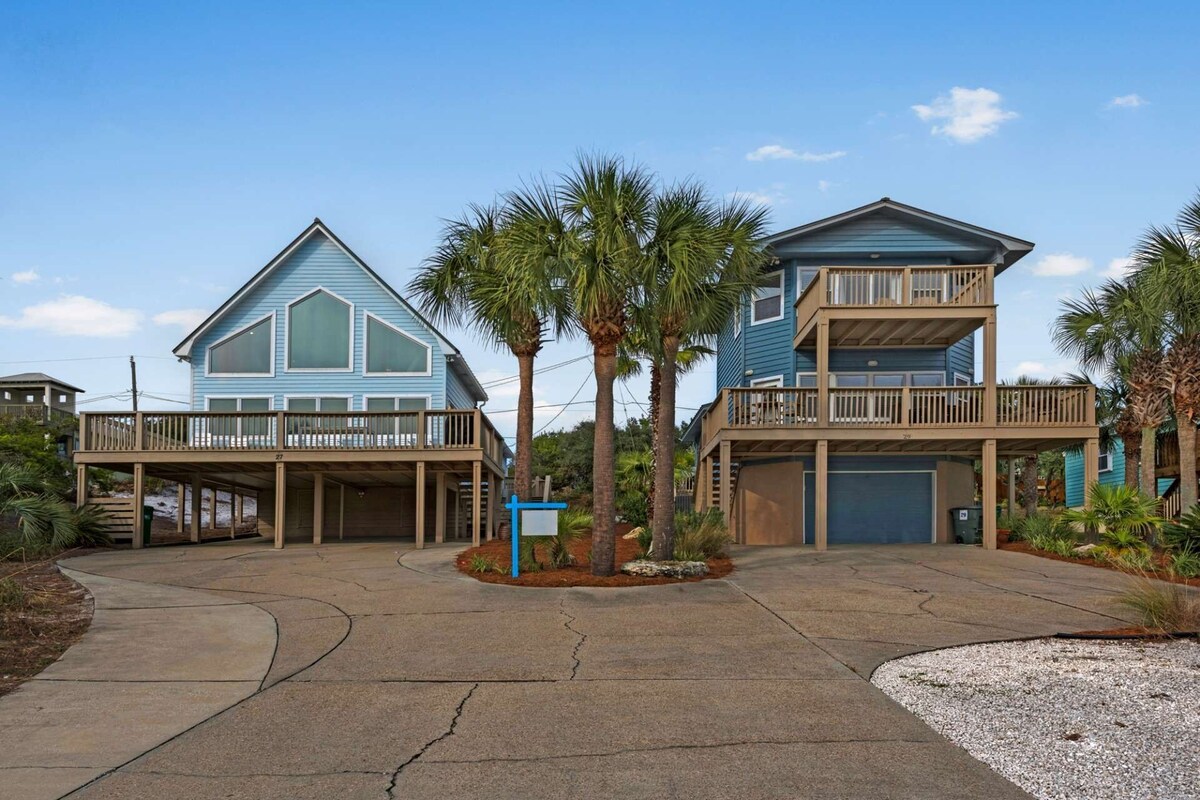 Family Friendly Beach Home-Private Pool-Gulf Views-Only 100 yards To The Beach!!